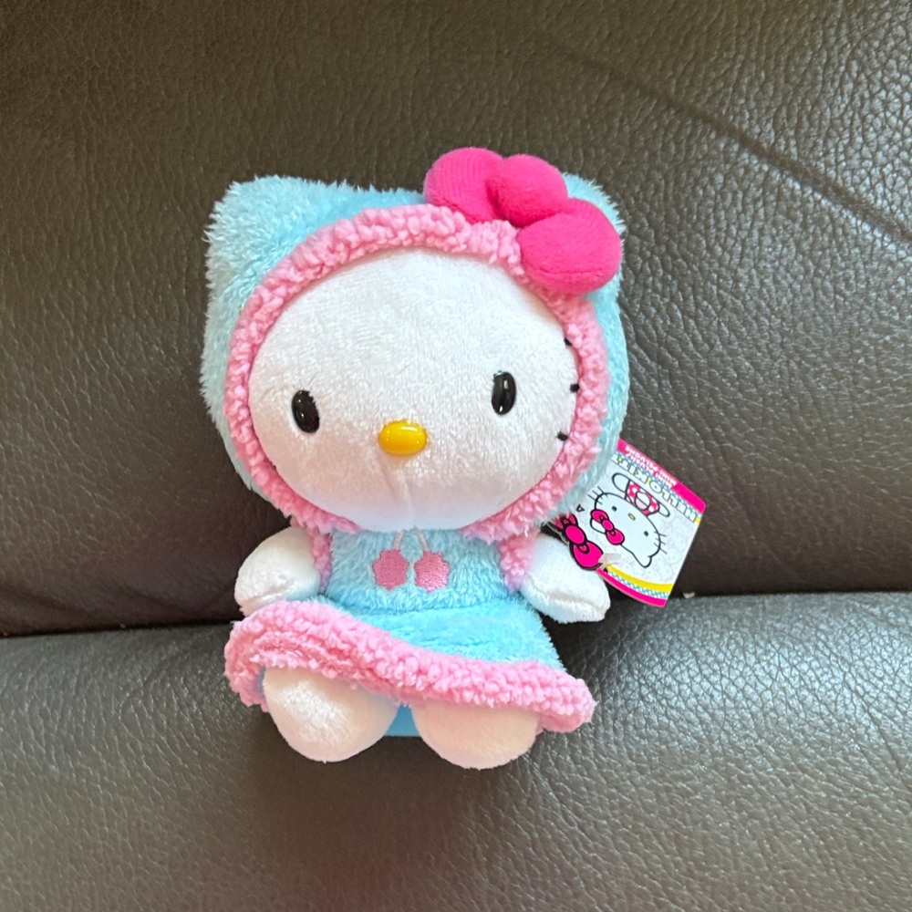 Hello kitty adorable plush in pink and blue